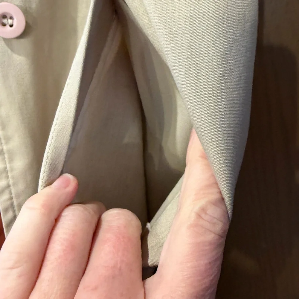 Vintage classic London Fog  Tan Trench Coat with Rust Lining Union Label USA 10P